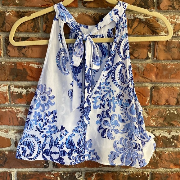 Show me your MuMu crop top - Picture 2 of 5